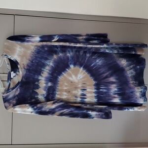 Love, Fire tied dyed dress, long sleeves scoop neck